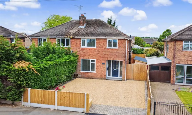 Dovedale Avenue, Long Eaton, NG10, photo 1