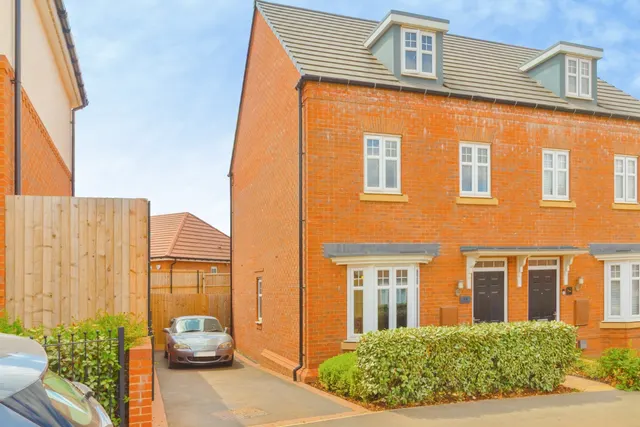 Redlands Road, Barkby, LE7, photo 1
