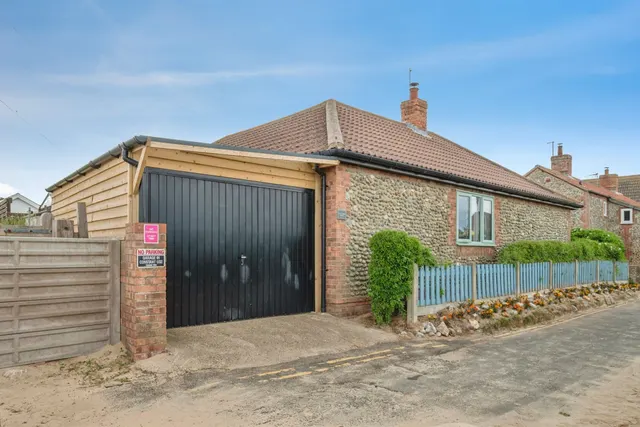 Photo 2 — Keswick Road, Bacton, Norwich