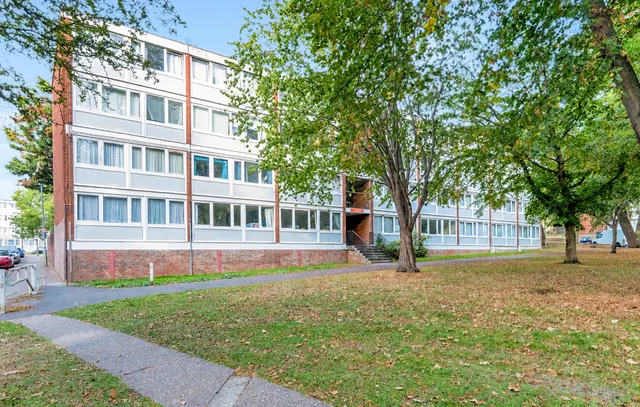 Ibsley Gardens, London, SW15, photo 3