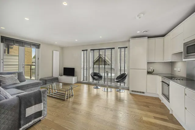 Hale Road, Altrincham, photo 2