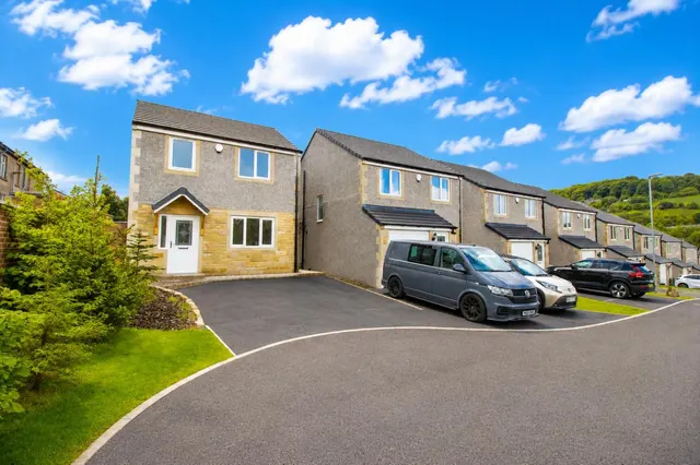 Orchard Park, Darwen, photo 1