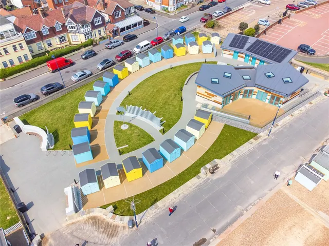 Sea Road, Felixstowe, IP11, photo 1