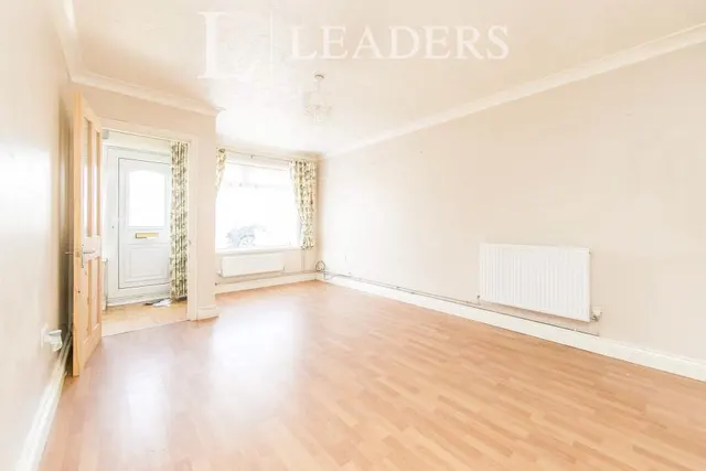 Broadway, Jaywick, CO15, photo 3