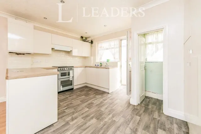 Broadway, Jaywick, CO15, photo 2