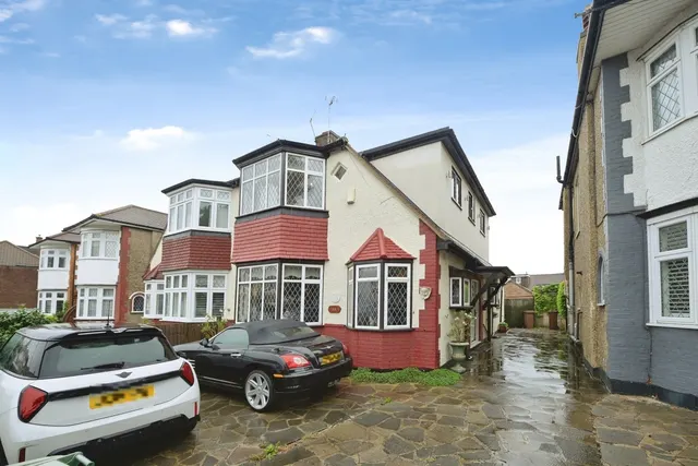 The Bramblings, LONDON, London, E4, photo 1