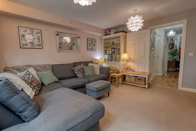 Rectory Court, Princes Risborough, HP27, photo 3