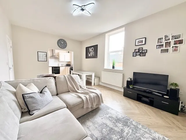 Newport Road, Milton Keynes, MK13, photo 2