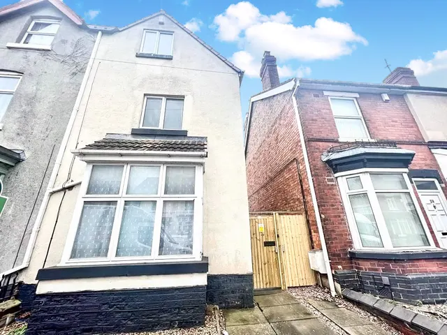 5 bedroom house, Hordern Road, Wolverhampton, WV6