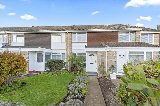 Wordsworth Road, Hampton, TW12 1ER, photo 1