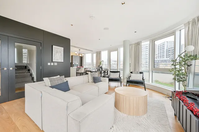 69 Kew Bridge Apartments, 8 Kew Bridge Road, Brentford, photo 1