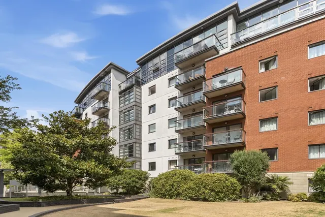 Photo 2 — Montaigne Close Westminster, London SW1P 4BF