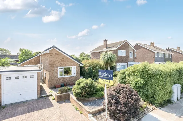 Roselands Drive, Paignton, TQ4