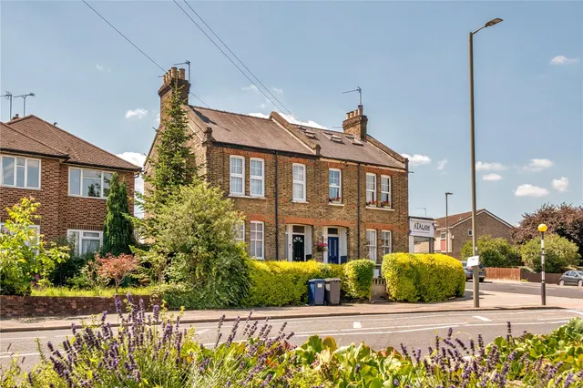 Oakleigh Road North, Whetstone, London, Greater London, N20 0DH, photo 1