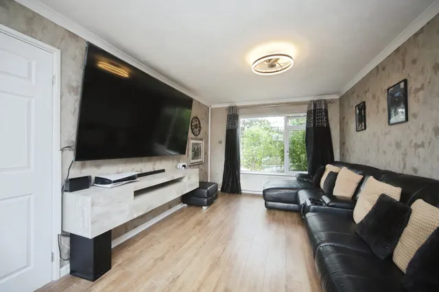Bossington Drive, Taunton, TA2, photo 1
