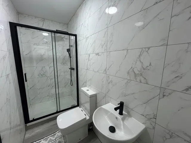Bolton Road, Salford, M6 7HP, photo 1