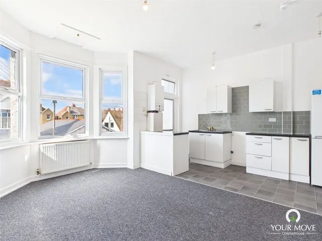 Photo 2 — Lyndhurst Avenue, Margate, Kent, CT9