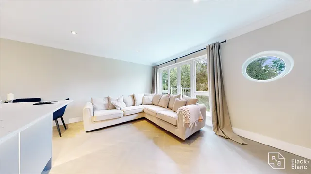 The Alders, West Wickham, BR4, photo 3