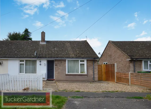 Sainfoin Close, Sawston, CB22, photo 1