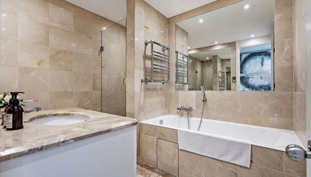 Photo 2 — 1 Bedroom Apartment To Let Westferry...