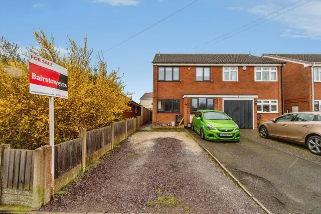 Photo 2 — Jubilee Close, Great Wyrley, Walsall, Staffordshire, WS6