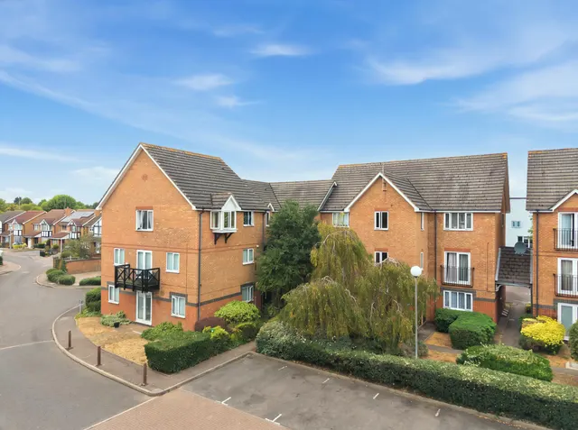 Peregrin Road, Waltham Abbey, EN9, photo 1