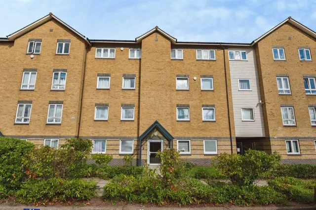 Southwell Close, Chafford Hundred, Grays, photo 1