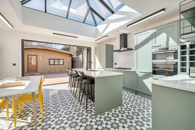 Munster Road SW6, photo 1