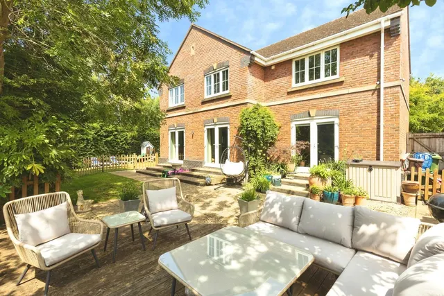 Photo 2 — Autumn Rise, The. Wheatridge, Gloucester, Gloucestershire, GL4
