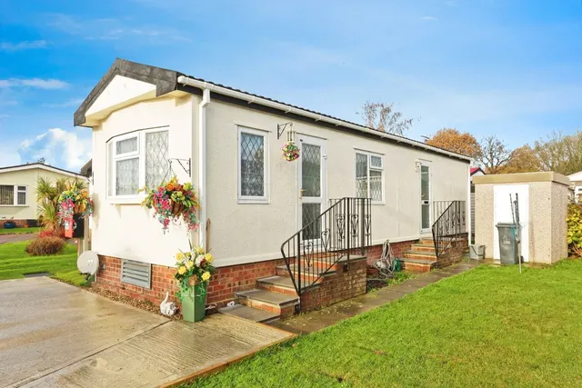 Shalloak Road, CANTERBURY, Kent, CT2, photo 1