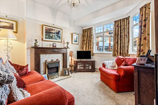 Kew Drive, Wigston, LE18, photo 2