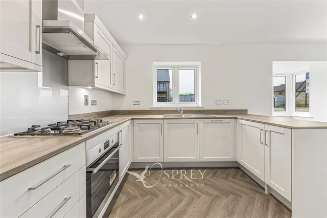 Oundle Walk, Oundle, PE8, photo 2