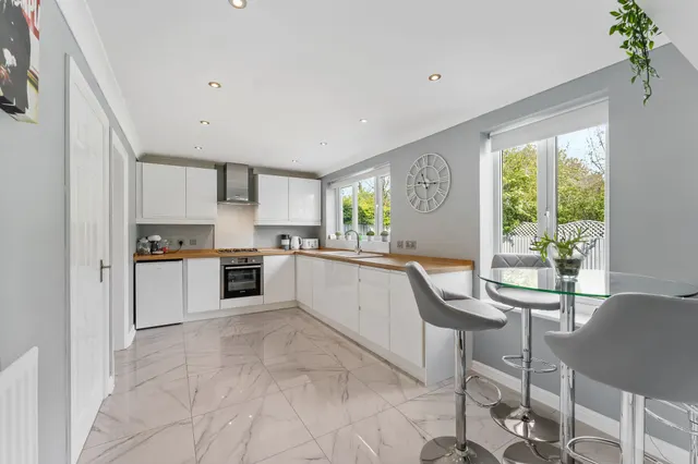 Photo 2 — Highgate Close, Norton, Runcorn, Runcorn, WA7 6QP