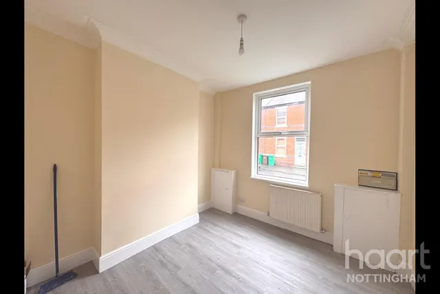 Chandos Street, Nottingham, NG3, photo 3