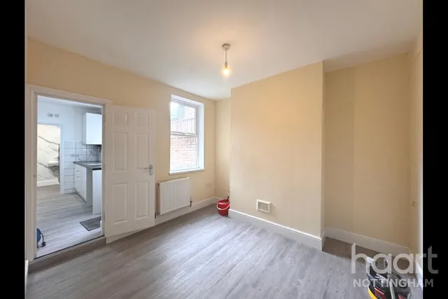 Chandos Street, Nottingham, NG3, photo 2