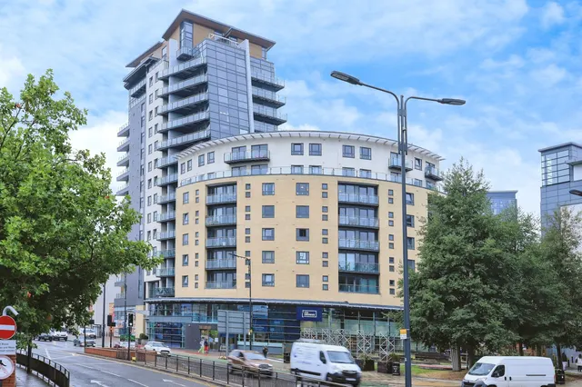 St. Peters Street, Leeds, LS9, photo 1