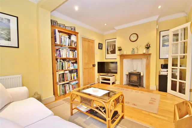 Westfield Road, Westfield, GU22, photo 3