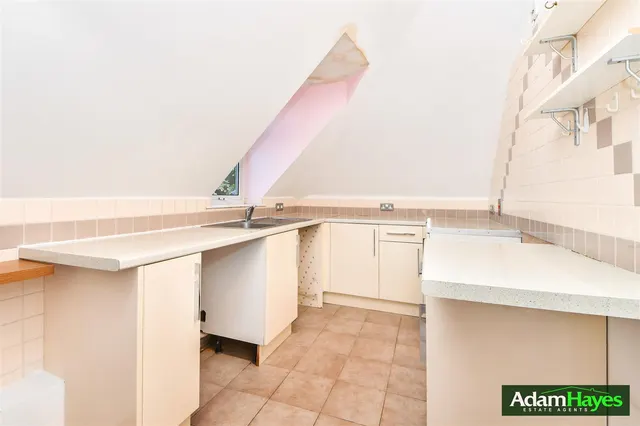 Hendon Lane, Finchley, N3, photo 3