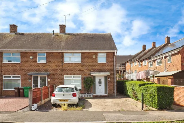 Manor Farm Lane, Clifton, Nottingham, NG11, photo 1