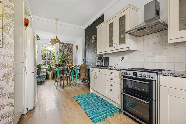 Surley Row, Emmer Green, RG4, photo 3