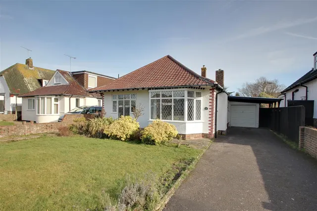 Compton Avenue, Goring-By-Sea, Worthing, photo 1