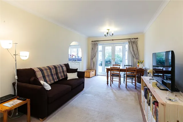 Grandpont Place, Long Ford Close, OX1, photo 3