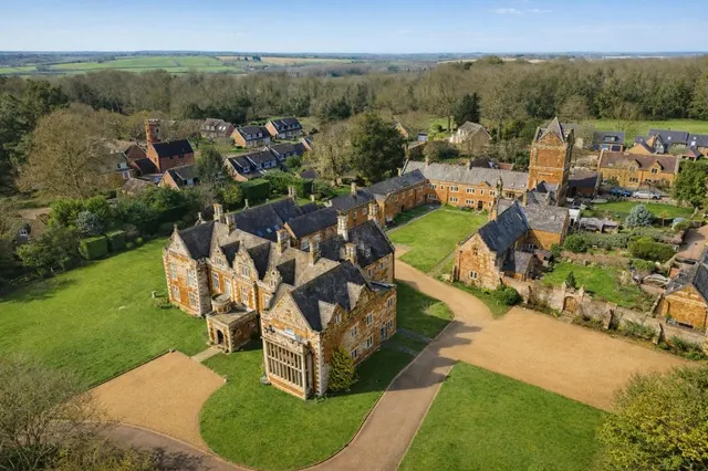 Finedon Hall, Finedon, photo 2