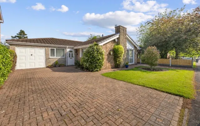 Jackson Avenue, Culcheth, Warrington, Warrington, WA3 4EL, photo 1