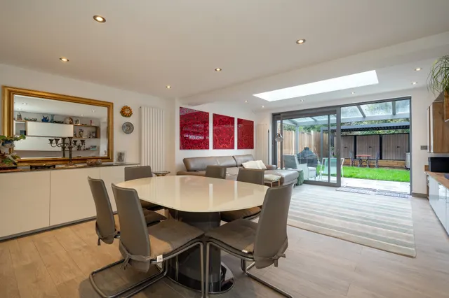 Photo 3 — Park View Road, Ealing, W5