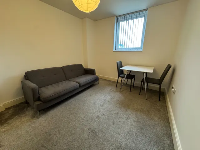 19 Fleming Way, Town Centre, Swindon, SN1, photo 1