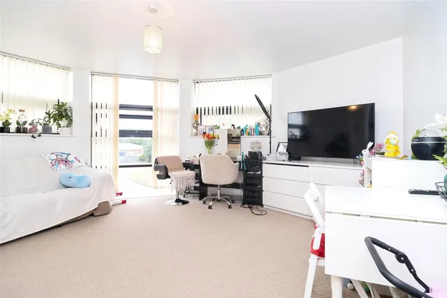 Photo 2 — Albany Heights, Hogg Lane, Grays, Essex, RM17