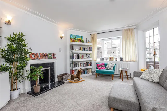 Roehampton Close, Putney, SW15, photo 1