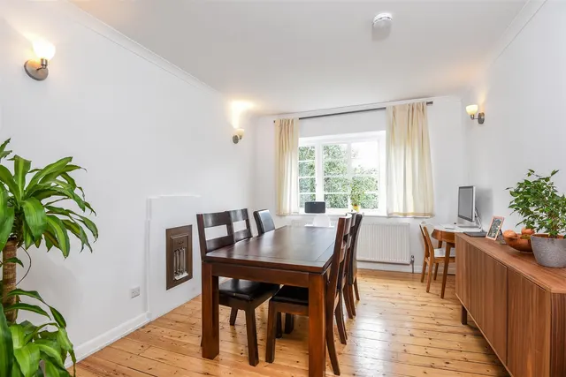 Roehampton Close, Putney, SW15, photo 3