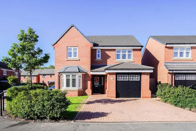 Butterfly Place, Edwinstowe, NG21, photo 2